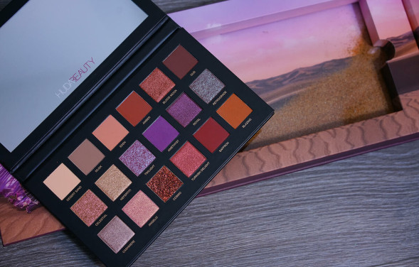 Палетка теней Huda Beauty (Худа Бьюти) в Тамбове